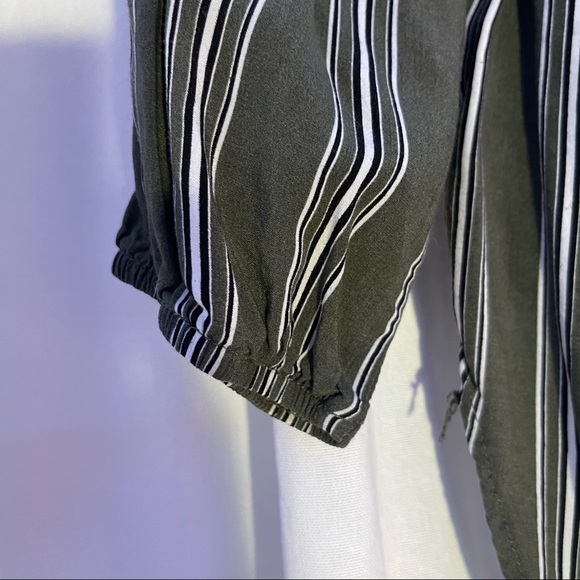 029 GREEN STRIPED OFF-SHOULDER BLOUSE -  MEDIUM - Picture 6 of 7